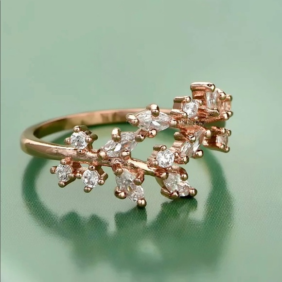 NWT Rose Gold Filled White Sapphire Ring - Picture 3 of 4